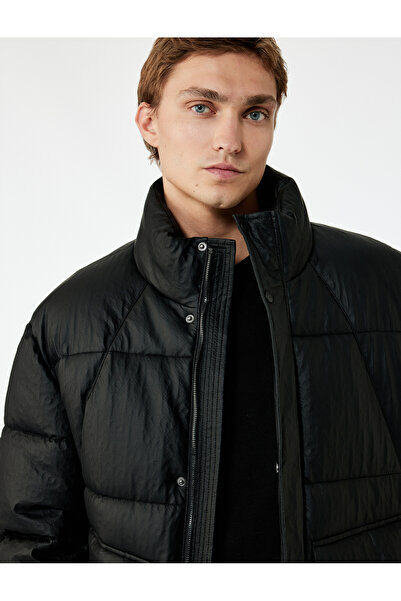 Koton Regular Fit Flap Pocket Detailed Zippered Long Sleeve Mock Neck Winter Puffer Coat