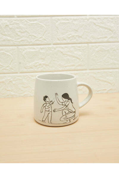 REDTAG كوب أبيض مطبوع