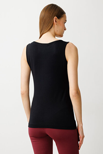 ON Minimalist Sleeveless Women's Blouse - Crop Cut - Casual