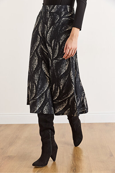 Olalook Women's Leaf Black Elastic Waist Suede Textured Bell Skirt Etk-19000141