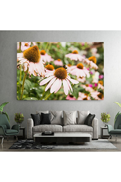 Arthub Canvas Painting, Bedroom And Living Room, Flowers, Daylight Bee