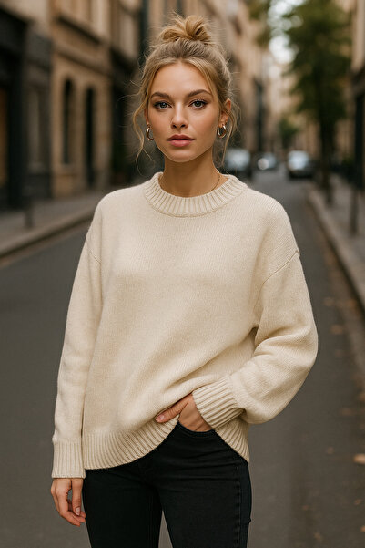 Rich Women's Ecru Oversized Crew Neck Knitwear Sweater