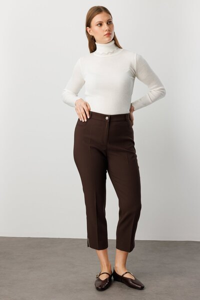 Mi Pret a Porter بنطلون مي باتشاس بتفاصيل حجرية