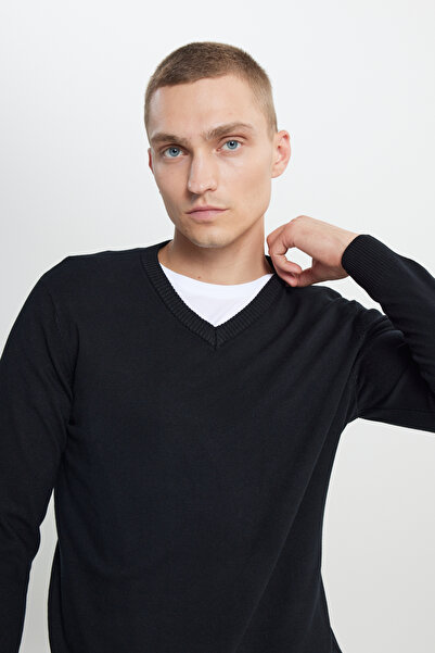 ALTINYILDIZ CLASSICS Men's Black Standard Fit Regular Cut V-Neck Knitwear Sweater