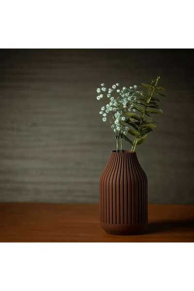 Homentum Bravina | Vază decorativă modernă cu linii verticale fine și design scandinav