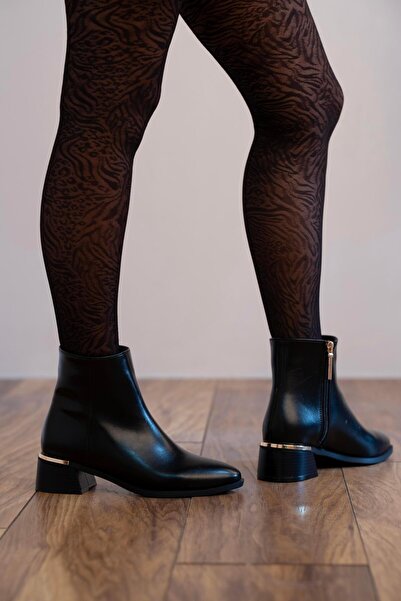 sovrana Gold Detailed Short Boots Black