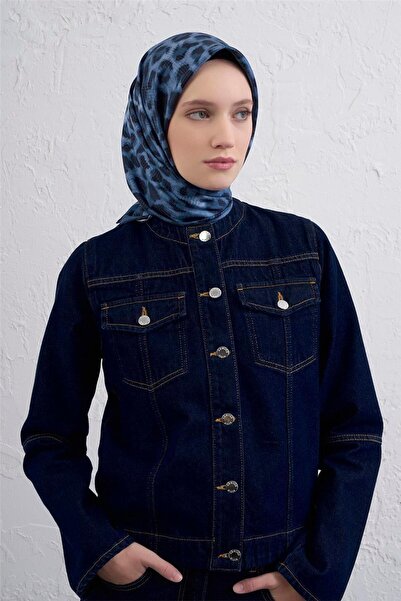 Armine Eșarfă clasică din twill de mătase pură cu model 9425D 33