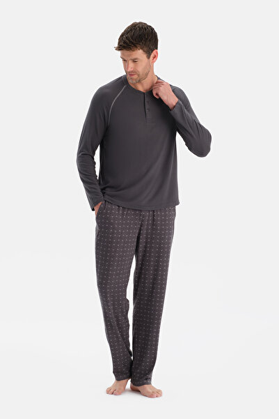 Dagi Anthracite Stitching Detailed and Patched Thermal T-Shirt Pants Pajama Set