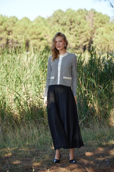 Moodbasic TAŞ İŞLEMELİ ÇİZGİLİ TRİKO TAKIM