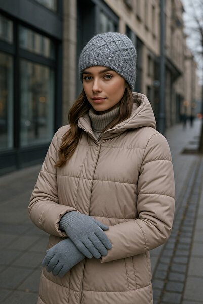 SİSTEM PELUŞ Elegant Knitted Patterned Silvery Beanie & Soft Textured Gloves Set - Winter Combination