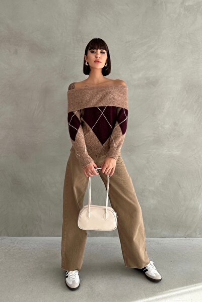 New Now Baklava Pattern Madonna Neck Tricot Sweater