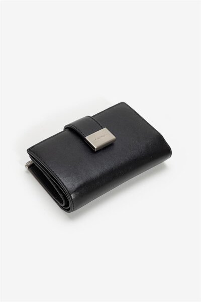 Calvin Klein Women Black Hardware Snap Medium Bifold Wallet