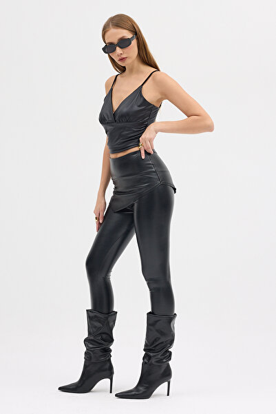 Laranor Black Inside Out Fleece-Lined Faux Leather Skirted Leggings with Hip Covering Feature Day and Night Elegance 25L8136