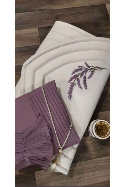 ssd A luxurious, comfortable, and soft, lined prayer rug embroidered with bri...