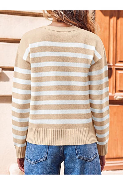 OEM Loose knit blouse with long sleeves, cardigan for women, Cream M