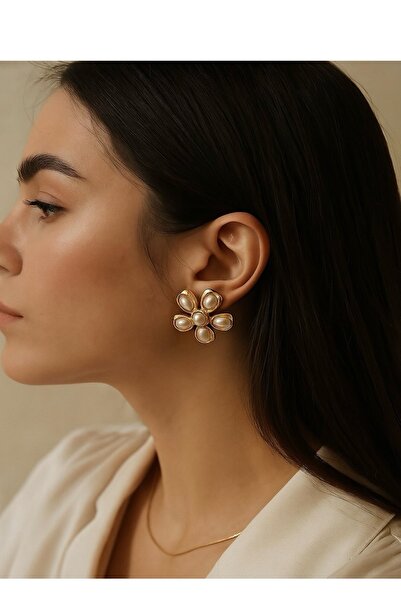 gaila design Pearl Flower Model Earrings