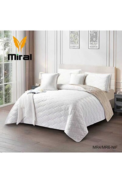 Moon Mira velvet bedspread, single and a half size, from Qasr Al-Arayes, 4 pieces
