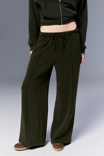 Stradivarius Soft-touch wide-leg trousers with front seam
