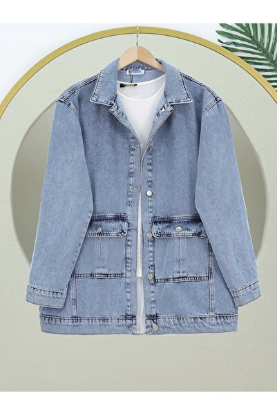 MissRunin سترة من الدنيم بتفاصيل حجرية ومغطاة بجيب