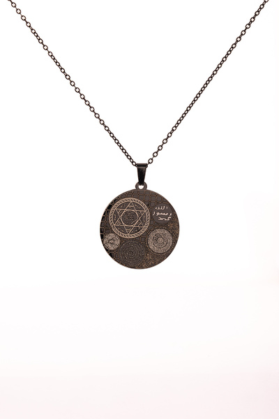 TAKI DERYASI قلادة من الفولاذ المطلي بالتيتانيوم باللون الأسود، سلسلة مقاومة ...