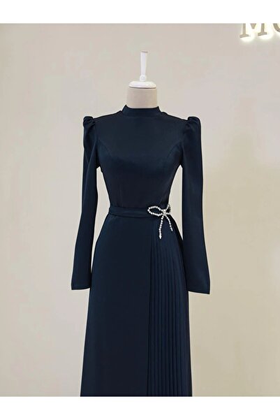 NARCISSUS FASHION Long evening dress with pleated details