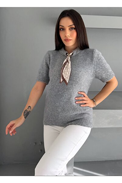 Noa Noa Soft Textured Short Sleeve Knit Sweater with Scarf