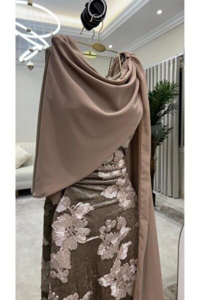 MALAZ Velvet dress with embroidered chiffon cape