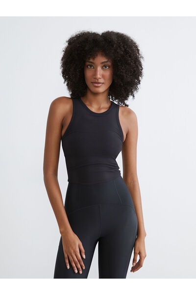 LC Waikiki Esvab Giyim'den Şık Tercihler | Bisiklet Yaka Kadın Sporcu Atleti