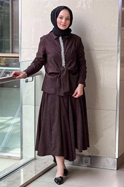 Ghisa Nubuck Shirt Skirt Set with Stone Embellished Tie Model on the Front