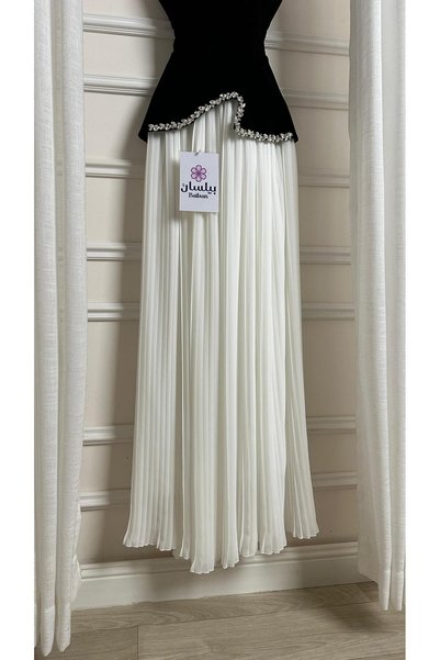 Bailsan long black and white dress