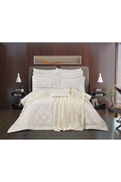 GOLDROOM Home Buket 11-Piece Embroidered Bedding Set, Velvet Bedspread and Dowery Set with Blanket