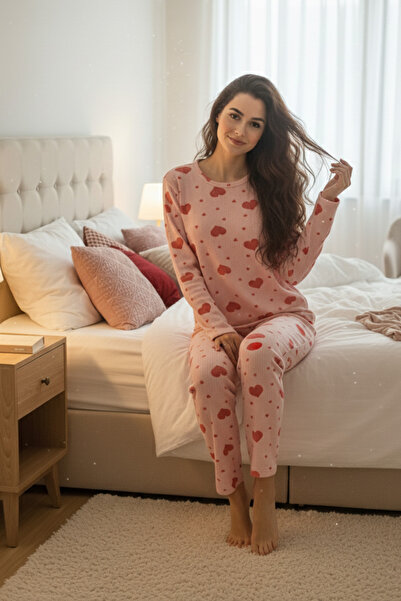 Fulla Moda Heart Pattern Crew Neck Pajamas Set