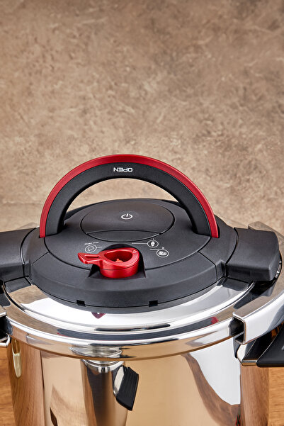 Taç Vitamaster 2-Piece 4+6 Liter Induction Base Pressure Cooker Set Red