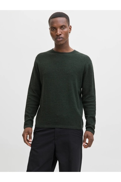 Jack & Jones Men's knitted sweater with a scoop neck, Dark green