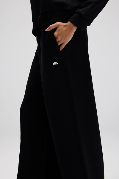 Ellesse Cotton Relaxed Fit Regular Waist Wide Leg Sweatpants Sweatpants Ef528