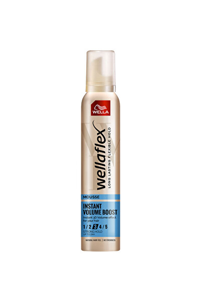 Wella Wellaflex Instant Volume Boost 3/5 Spumă de păr, fixare medie, 200 ml