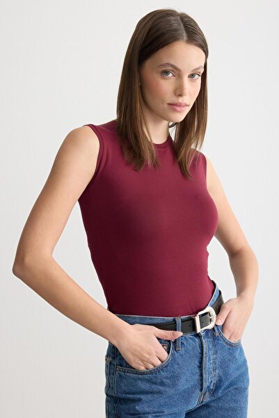 ipekton studio Crew Neck Zero Sleeve Combed Cotton Bodysuit Burgundy