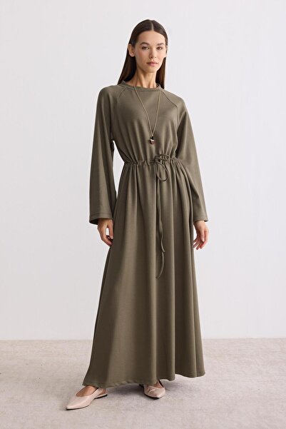 ipekton studio فستان قصة فضفاضة برباط عند الخصر باللون الأخضر