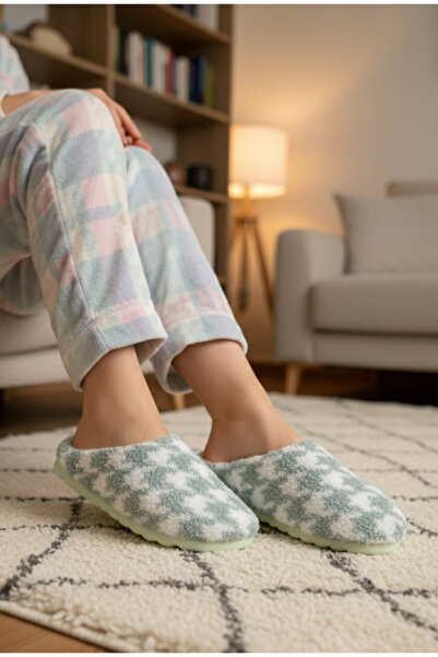 GEZER Towel Plush Women's Winter Home and Guest Slippers. Winter Women's Home Slippers.
