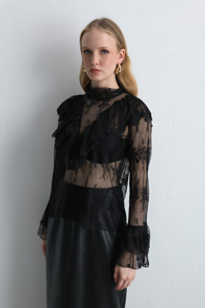 Gusto Anka Collection Lace Blouse - Black
