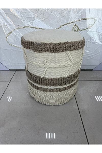 DEC51 Unique pouf chair with a modern design