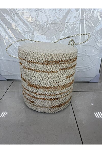 DEC51 Unique pouf chair with a modern design