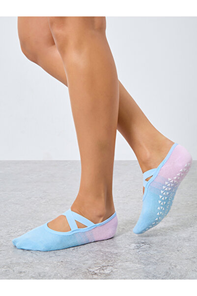 Styli Ombre Cross Over Strap Silicon Pad Base No Show Yoga Socks