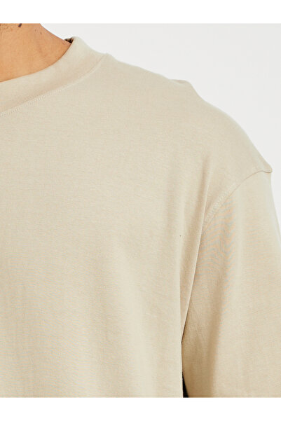 Styli Men Oversized Mock Neck T-Shirt