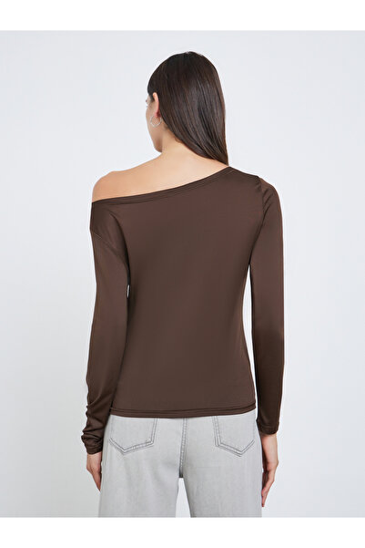 Styli Brown Asymmetric Neck Slim Fit T-Shirt