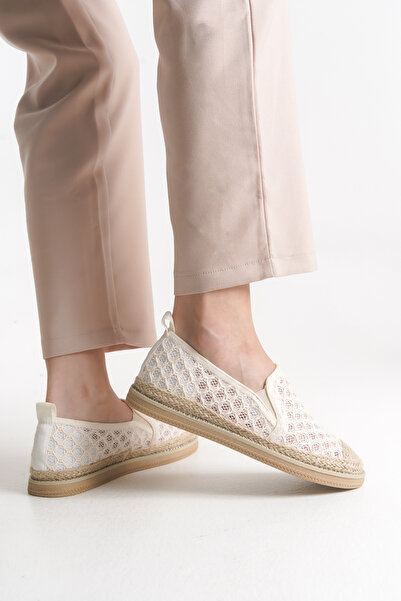 FEMME Γυναικεία αθλητικά παπούτσια με ψηλή σόλα Larisa Δαντελένια αθλητικά πα...