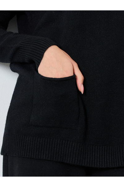Styli Black Roll Neck Longline Sweater
