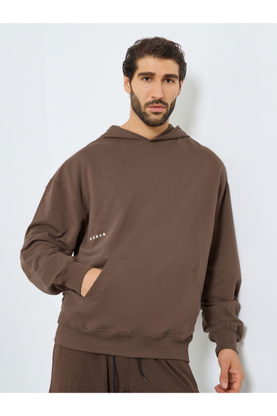 Styli Men Brown Printed Oversized Hoodie