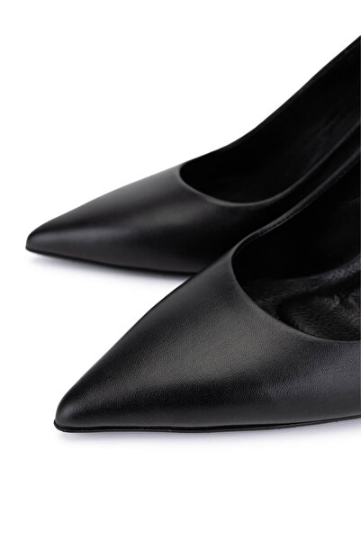 Tamer Tanca Kadın Hakiki Deri Siyah Deri Topuklu Ayakkabı