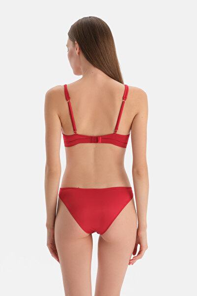 Dagi Σουτιέν με λεπτομέρεια από κόκκινη δαντέλα